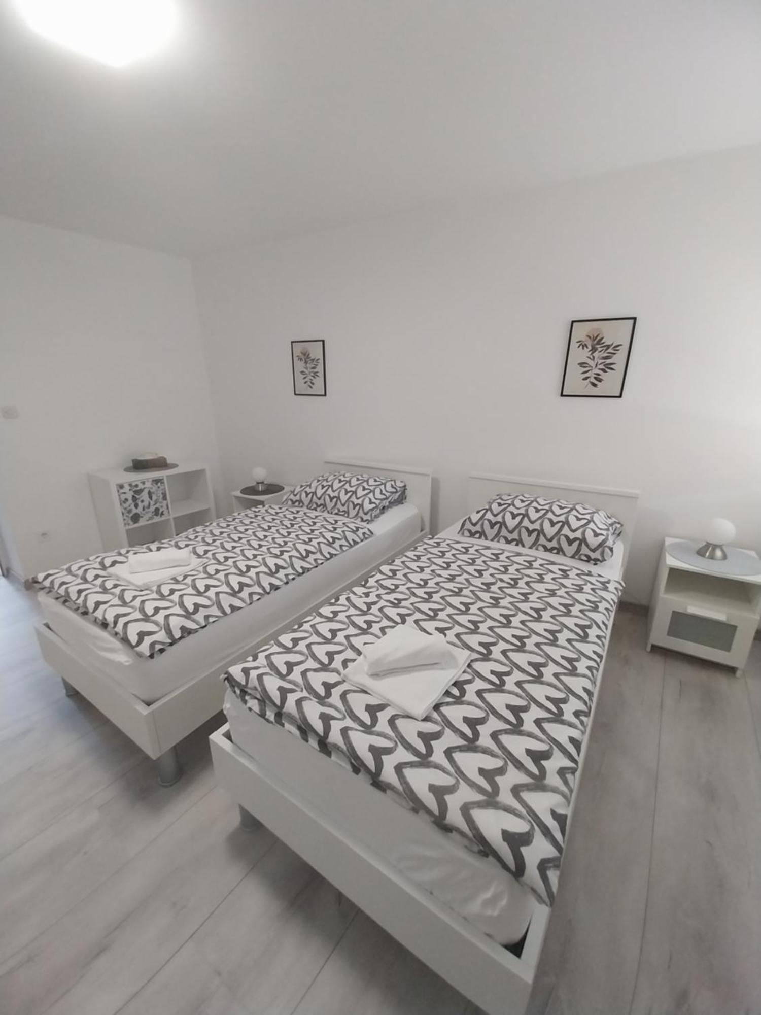 Apartman Bloom 奥西耶克 外观 照片